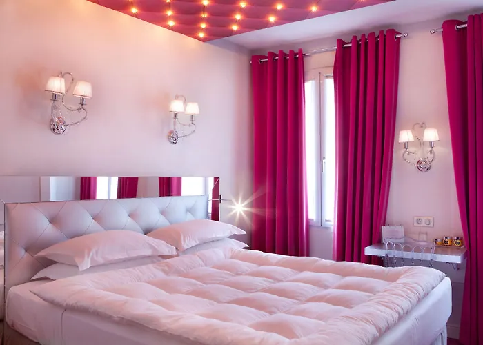 小马德琳酒店 3* 巴黎