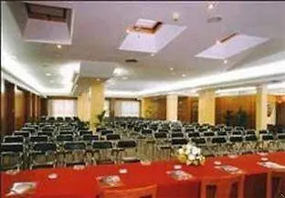 酒店 小马德琳酒店