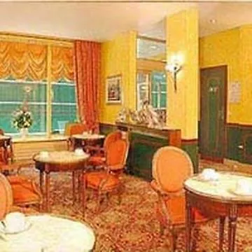 酒店 小马德琳酒店 3*